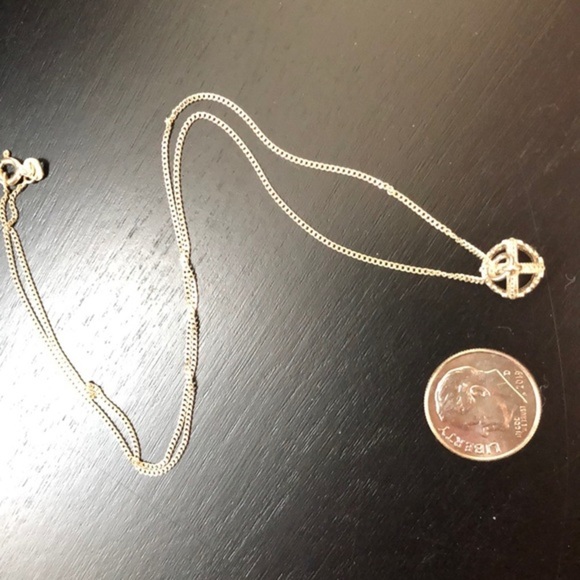 925 Sterling Silver crown queen, princess necklace - Picture 5 of 11